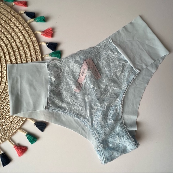 Victoria's Secret No Show Floral Lace Cheeky Panty Pale Blue XL NEW - Picture 4 of 4
